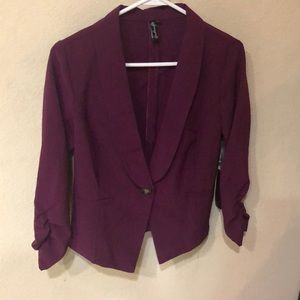 Fuschia lightweight 3/4 arm length blazer